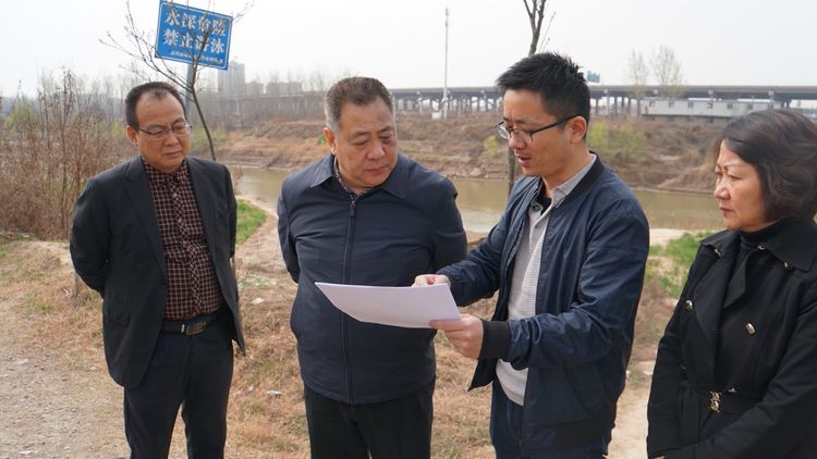 集团辅导金辉赴泾阳产业基地就产业结构调整、沉点项目推动等进行工作调研